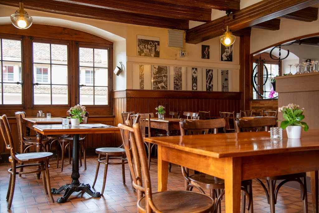 Café Hotel de La Place ‘chez Francine’ Café Hotel de La Place ‘chez Francine’
