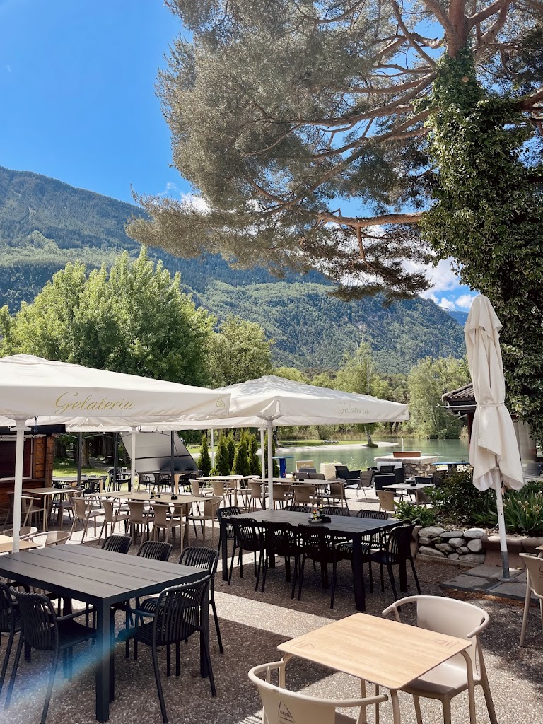 Le Bonheur du camping SwissPlage - Restaurant - Pizzeria - Café - Entre Salgesch et Sierre Le Bonheur du camping SwissPlage - Restaurant - Pizzeria - Café - Entre Salgesch et Sierre